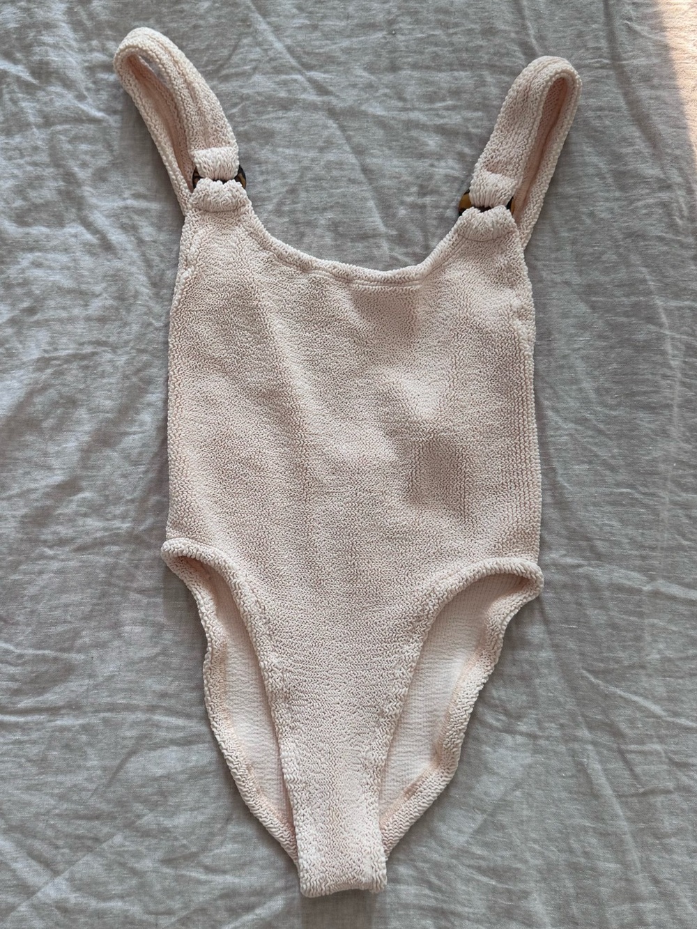 NWOT Hunza G One Piece Swimsuit Cream Blush Tortoiseshell Ring One Size